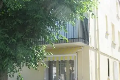 Image de Appartement T2 avec Terrasse, Clim et Parking Ă 200m de la Plage
