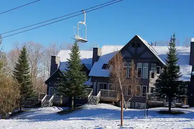 Image de Maison de ville ski in / out, 8 forfaits de ski inc. chaque jour! ! 4 Br sur Raccoon Run! !