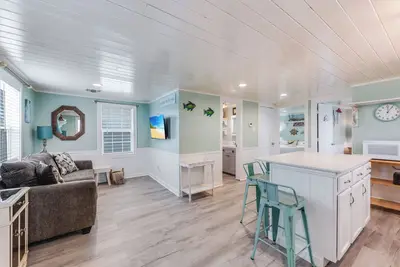 Image de Tout neuf, en appartement de la ville! Près de tout et le prix est parfait!