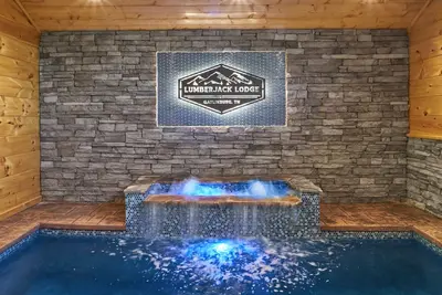 Image de 5 Chambre Gatlinburg Location de cabine avec Home Theater Chambre