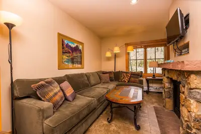 Image de Condo River Run, cuisine mise à jour, demi-bain supplémentaire, Wifi gratuit