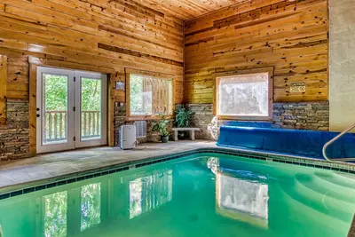 Image de 3 chambre cabine de luxe avec piscine intérieure, 9 Theater pied de l'écran - pour 12 personnes