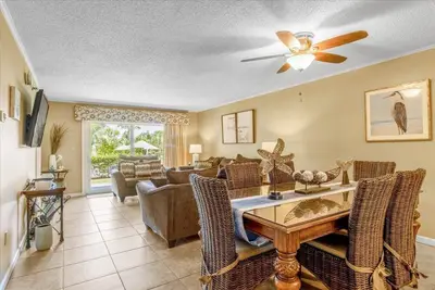 Image de Unité 111 - Unité West View Gold avec service de plage gratuit