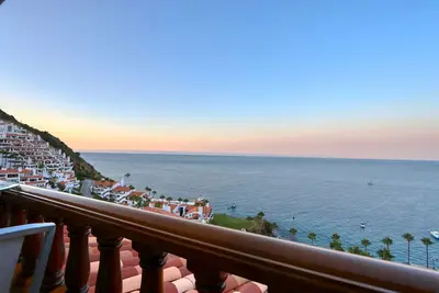 Villa magnifique, pas de marches, vue panoramique sur l'océan, balcon priv������, Fp