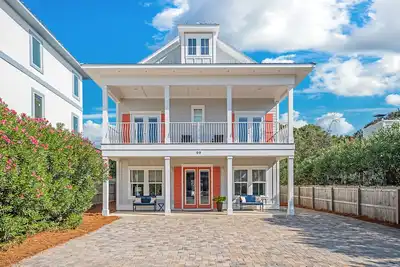 Image de Tout Neuf! Maison 7 Chambres / 7 Bains Beach! ! Été 2018!