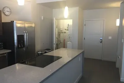 Image de Condo Loft moderne à Midtown Phoenix W / Pool!