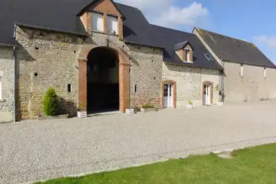 Image de Maison Familiale à Proximité de la Plage avec Jardin, Jeux et Tout Inclus