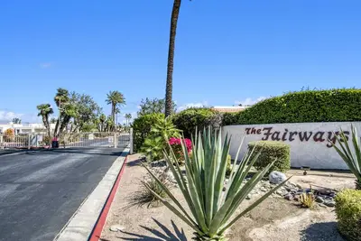 Image de Condo privée dans le sud Ps + Terrains de tennis, terrain de golf proche, Epicerie & Restaurants