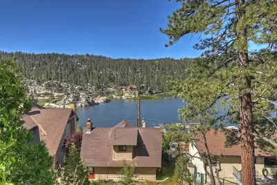 Image de Boulder Bay Lakeviews: À distance de marche de Boulder Bay! L'Internet! Fléchettes et table de poker!