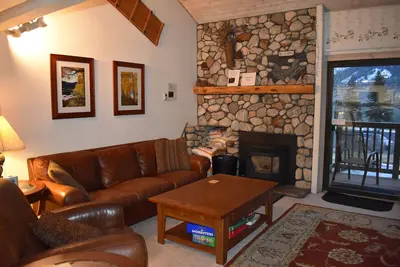 Image de Beau Snowcreek 2 + Loft avec des vues spectaculaires sur les montagnes très bien commenté