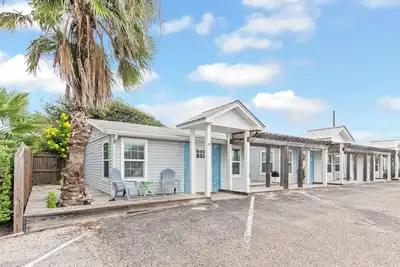 Image de Tout neuf au coeur de Port Aransas!