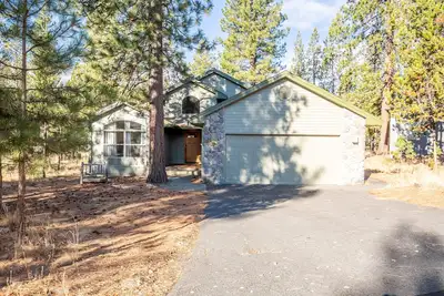 Image de 2 Master Suites, A / C, à quelques pas de la rivière Deschutes, endroit calme - Nine07