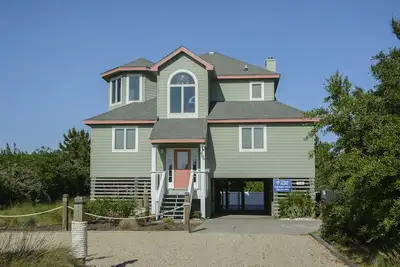 Image de Pelican Shores: Piscine privée, 4 chambres, Whalehead Beach.