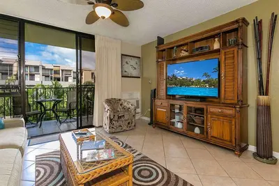 Image de Bright Island-Style Suite w/WiFi, Modern Kitchen, Ac, Lanai–Kamaole Sands 9208