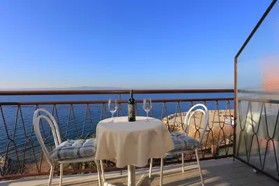 Image de Garçonnière prés de la plage Podgora, Makarska (As-2614-a)