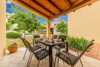 Image de Appartement de deux chambres avec la terrasse Nin, Zadar (A-5666-a)