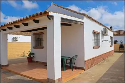 Image de Bungalow près de Roche, accès à la piscine