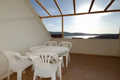 Image de Appartement d'une chambre avec la terrasse et la vue sur le mer Zubovici, Pag (A-9363-a)