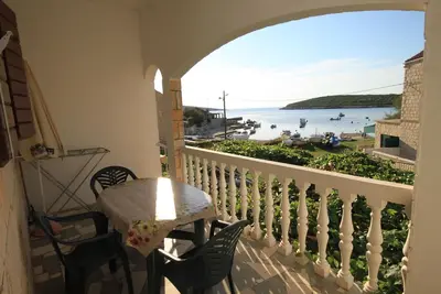 Appartement d'une chambre prés de la plage Rukavac, Vis (A-1154-b)