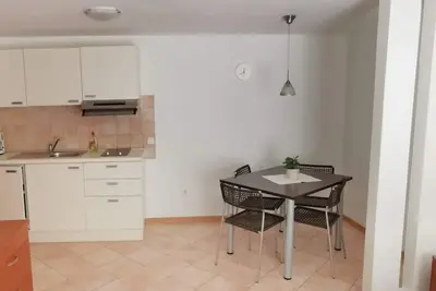 Image de Garçonnière avec air conditionné Cres (As-13312-a)