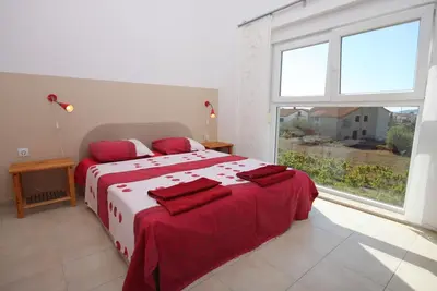 Image de Appartement de deux chambres avec la terrasse et la vue sur le mer Fazana (A-7252-a)