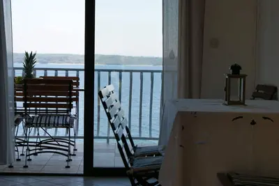 Image de Appartement de deux chambres prés de la plage Zavala, Hvar (A-553-e)