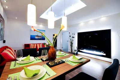 Image de Appartement luxueux et moderne avec balcon à Vienne,