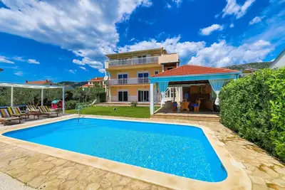 Image de Magnifique maison à Kastel Luksic