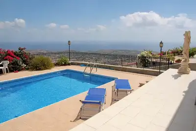 Image de Homerez - Villa Peyia avec piscine