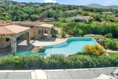 Image de Homerez - Villa panoramique avec vue mer et montagne à Corbara