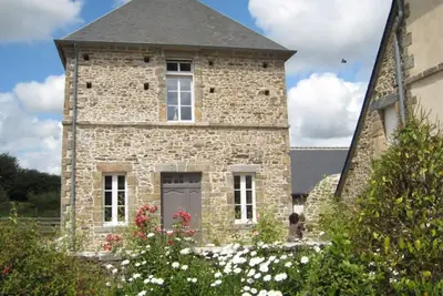 Image de Maison de charme 17ème, 2 chbres, équipements sport et jeux, petit animaux Ok