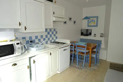 Image de Maison de pêcheur avec cour privative, 300m de la plage, près des commerces et du marché