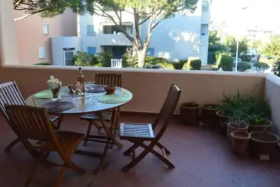 Image de Studio mezzanine 4 couchages à Cavalaire avec terrasse, ascenseur, lave-vaisselle et lave-linge