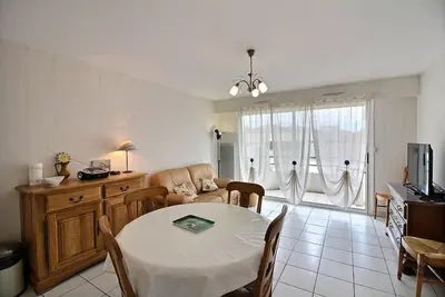 Pleiade 11 : Appartement pour 2 personnes en centre ville avec parking privé.