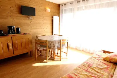 Image de Appartement cosy au cœur de l'Alpe d'Huez - 6 pers, 38m², balcon sud, skis à 240m