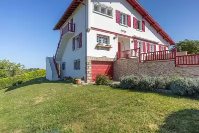 Image de Charmant appartement à 15min de St Jean avec jardin