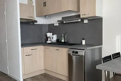 Appartement cosy 4 pers. avec balcon sud, proche commerces et remontées, L'Alpe d'Huez