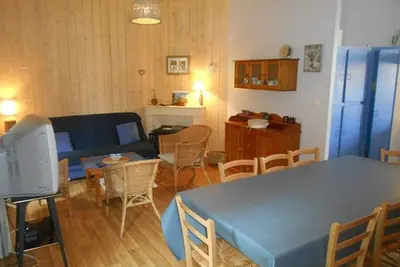 Image de Appartement 5 pièces, 9 pers, balcon sud, proche centre et télécabine, options confort.