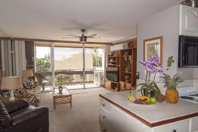 Image de Confortable West Maui Condo-New état de l'art, calme A / C, lit king size 2ème étage