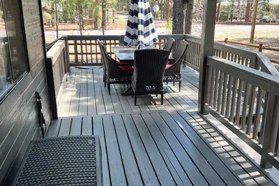Image de Nouveau Vrbo, magnifique, Remodelé cabine Dans Pinetop Lakes Country Club!
