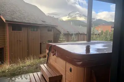 Alpenglow Escape avec bain à remous et vue imprenable!