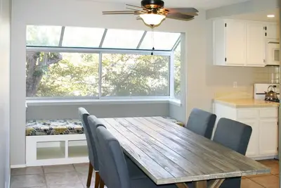 Image de 3 Bdrm Oceanside Beach Condo