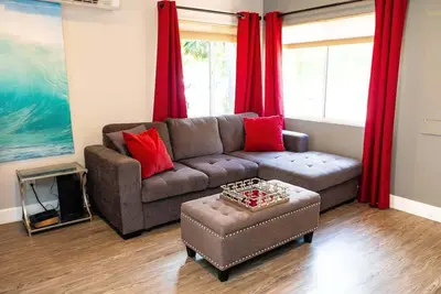 Image de The Hideaway est le secret le mieux gardé à San Diego venez explorer. . . .