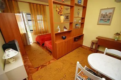 Image de Appartement d'une chambre avec le balcon Zaostrog, Makarska (A-2661-a)