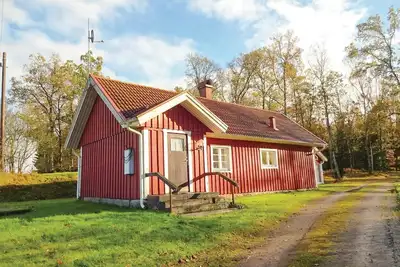 Belle maison de 2 chambres à Hästveda
