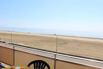 Image de Appartement 3 pièces avec parking, à 10m de la plage - 6 couchages
