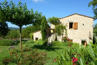 Image de Le Gîte Jaune à Ampus - Ampus