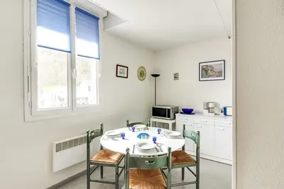 Image de Appartement cosy pour 4 personnes avec ascenseur, à 350m des pistes au centre de Cauterets