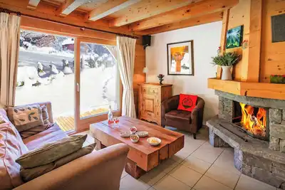 Image de Chalet L'Ours Blanc - séjour skis aux pieds pour 8, village - Ovo Network