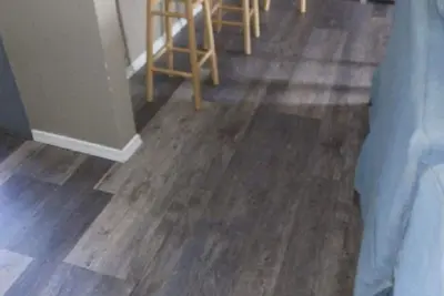 Image de Spa privatif à l'intérieur du condo, Nouvelle cuisine Samsung Gourmet, draps et décor neufs